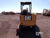 caterpillar-rky03838