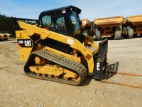 caterpillar-taw06597