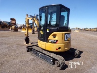 caterpillar-rky04032