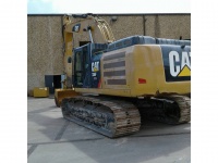 caterpillar-rkb01389