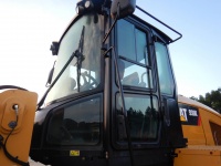 caterpillar-rhn02683