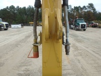 caterpillar-rky01729