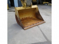 caterpillar-rkb01389