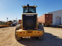 caterpillar-dhc03590