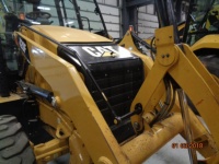 caterpillar-skr04874