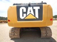 caterpillar-rkb01708